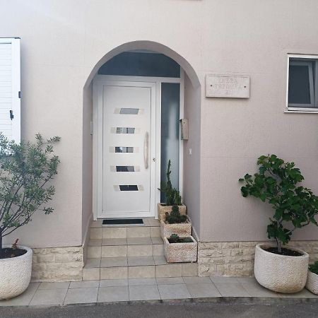 Apartments Vrime بيوغْغاد نا موغو المظهر الخارجي الصورة